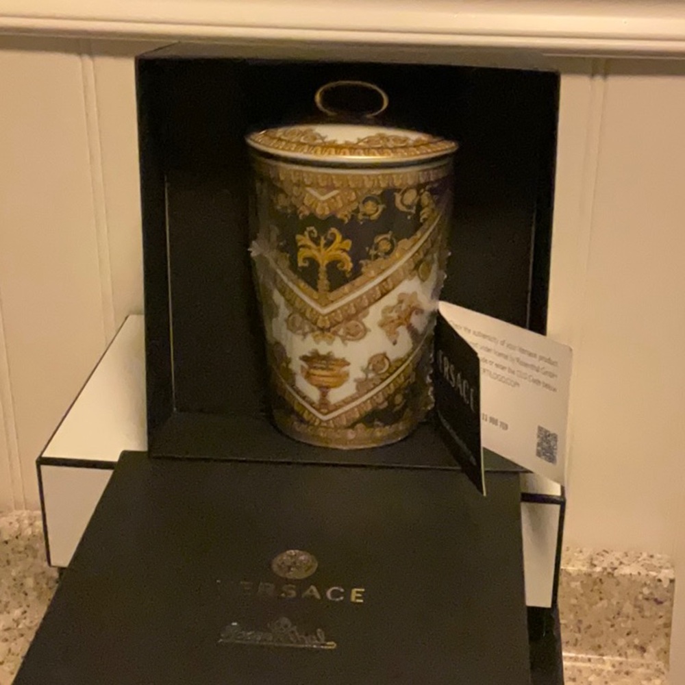VERSACE “I Love Baroque” Candle w Lid BNwBox SEALED Item w Authenticity Card